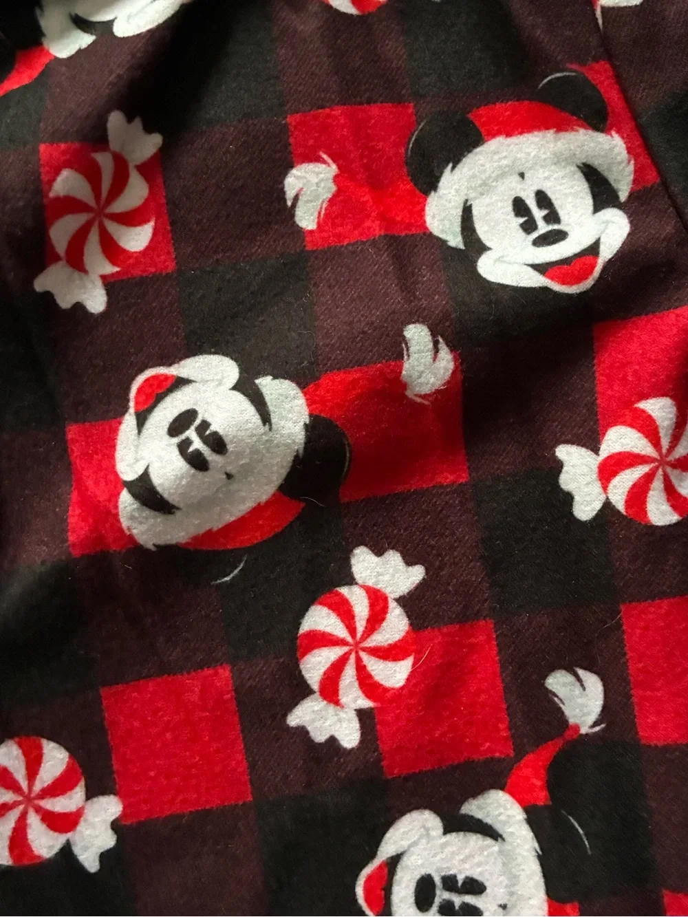 Disney Mickey Mouse Christmas Pajamas Size 6/7 Buffalo Plaid Holiday